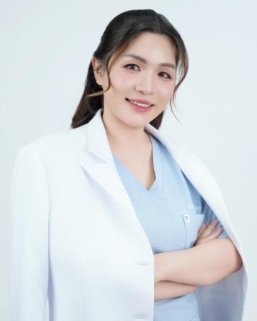 พญ. ศุภิสรา สิริสัณฐิตกุล (หมอบิว)